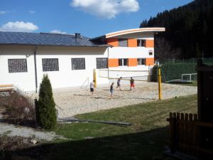 Der Beachvolleyballplatz der Jugendpension Müllauerhof