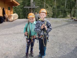 Junge Kletterer der Jugendpension Müllauerhof in Saalbach-Hinterglemm