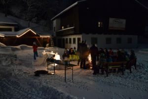 Schnee, Spiel und Spaß mit der Jugendpension Müllauerhof