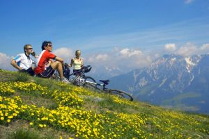 Wandern und Biken im Tal der Spiele